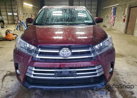 2017 Toyota Highlander Limited z USA, uszkodzony, nr VIN 5TDDZRFH7HS382271